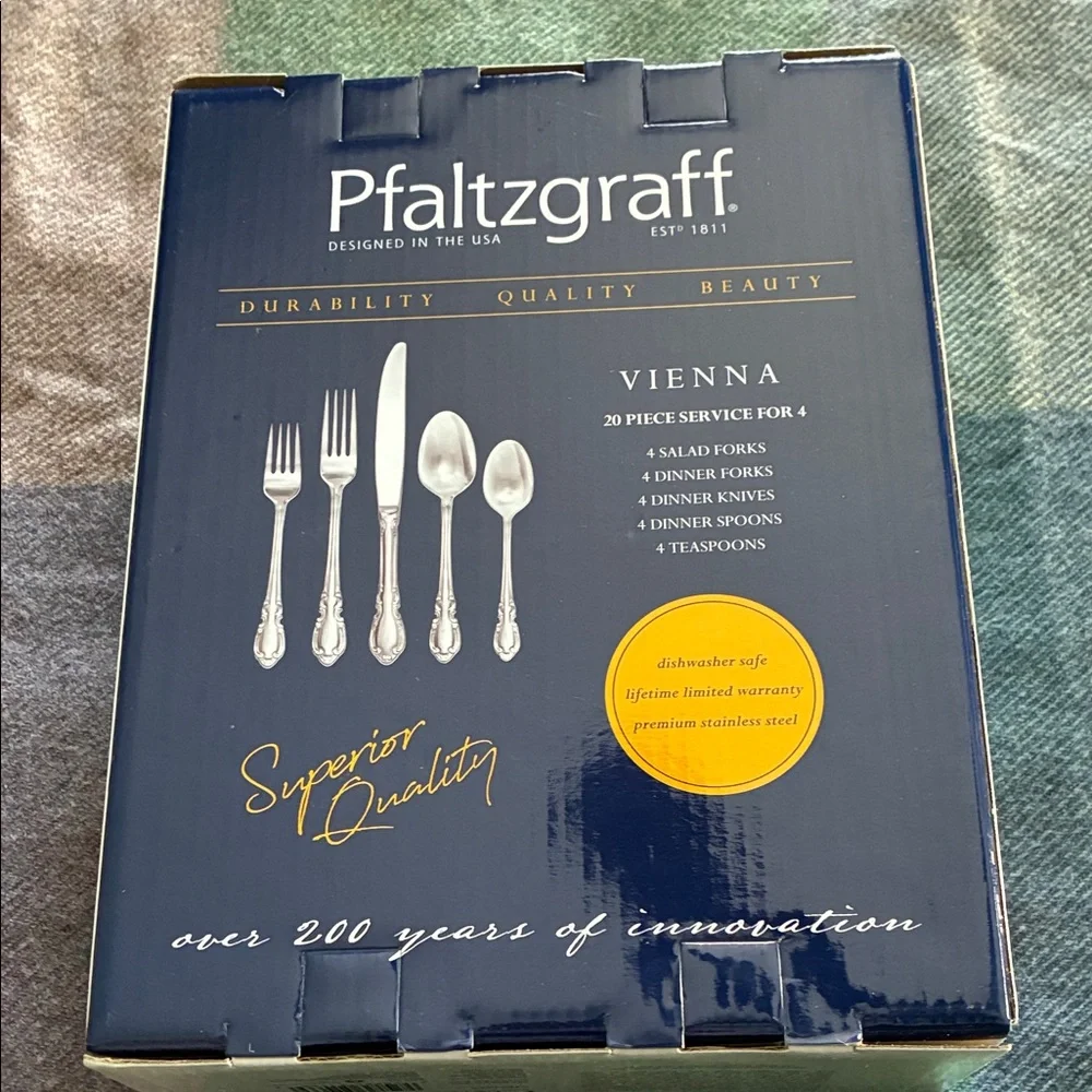 Pfaltzgraff Vienna 20-Piece Flatware Set